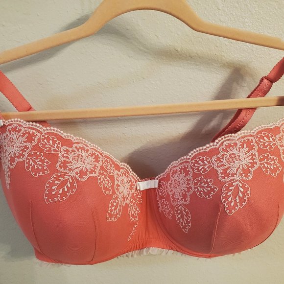 Adore Me Coral Lace Bra - Picture 1 of 4